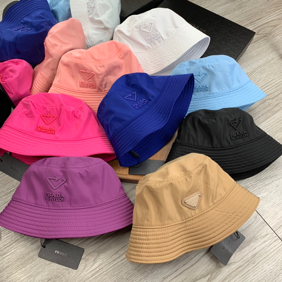 PRADA BUCKET HAT IN ROUGE PINK RE-NYLON 234103
