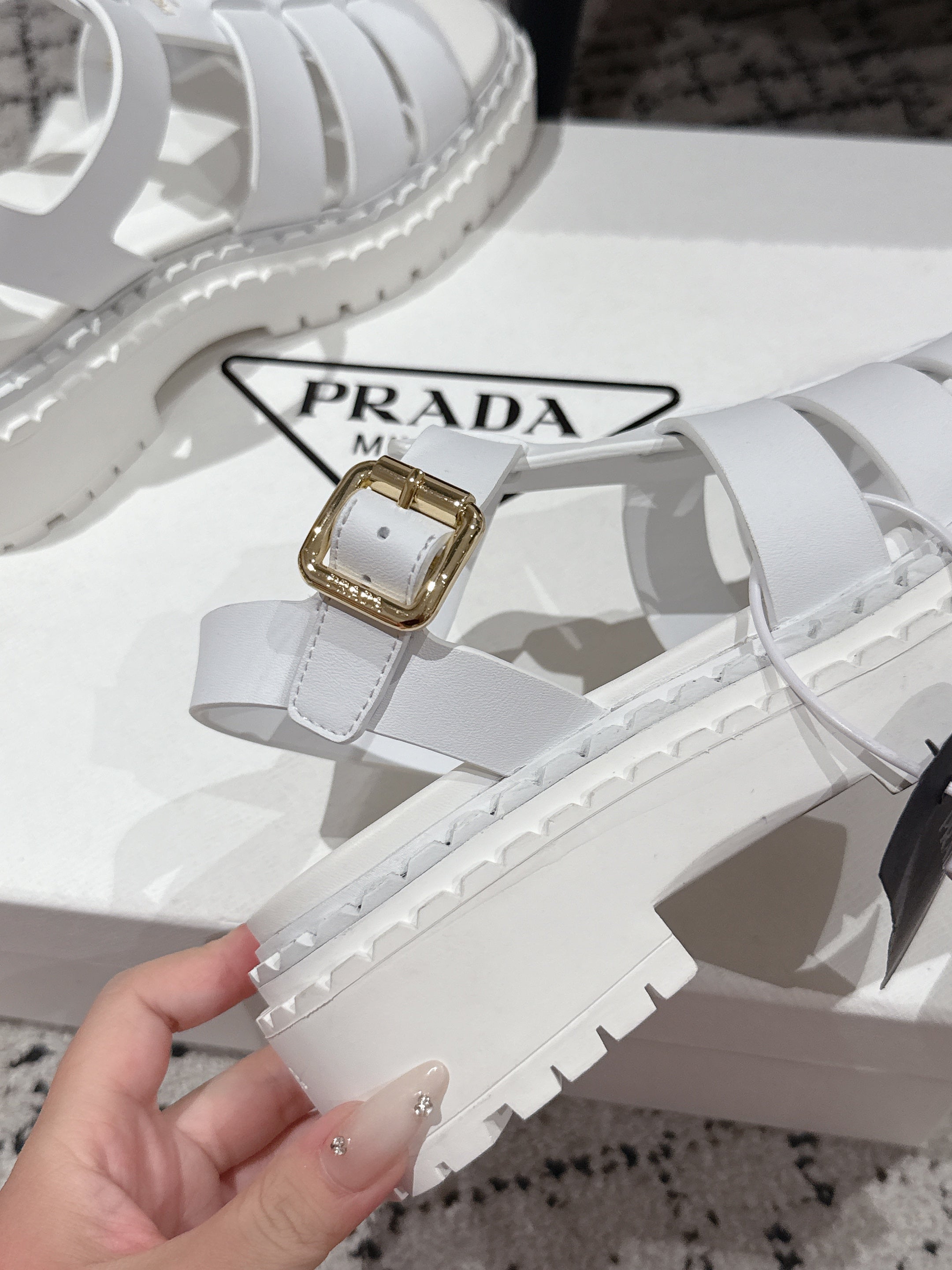 PRADA 25S FISHERMAN OPEN TOE SANLS IN WHITE CALFSKIN