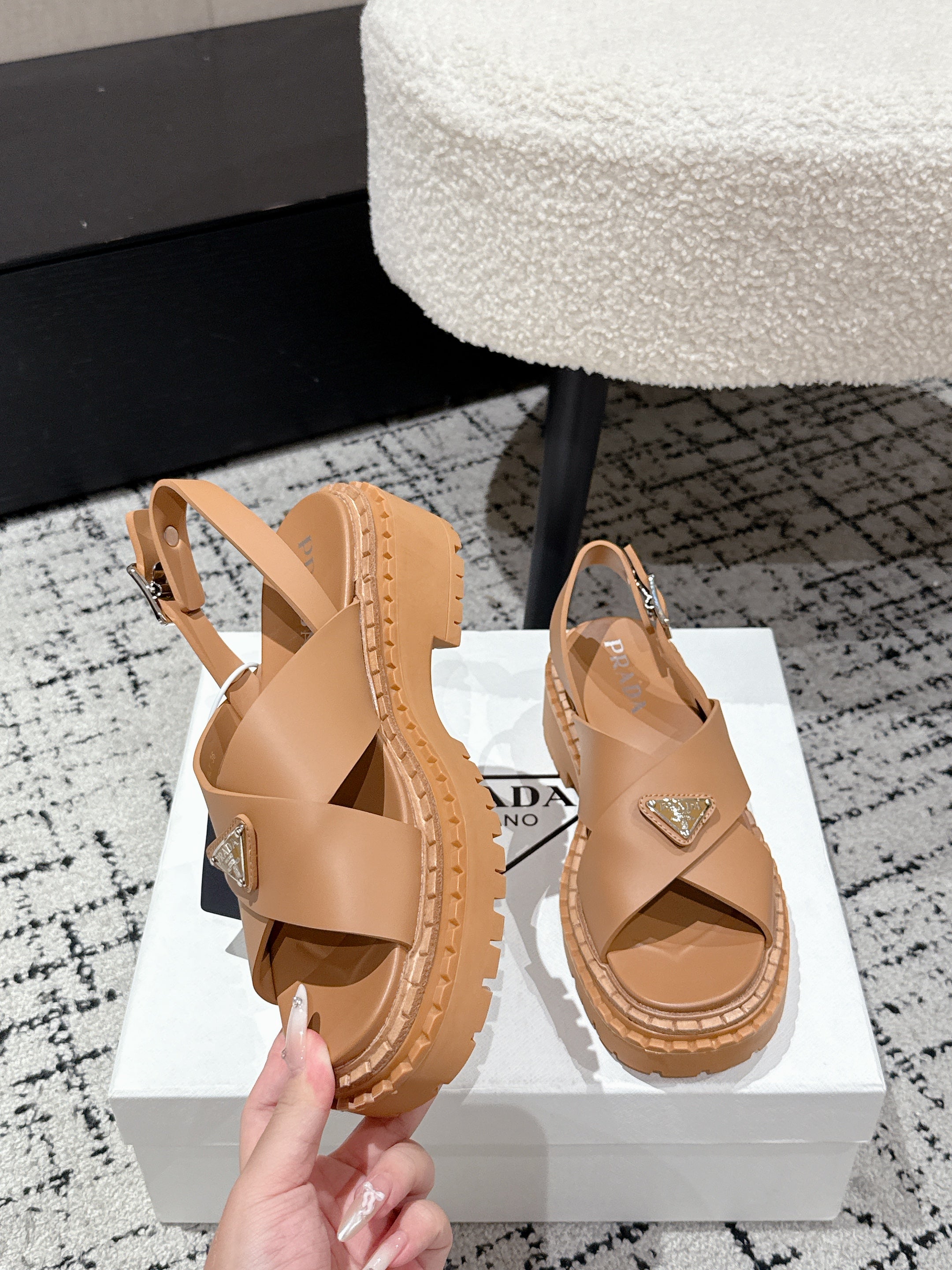 PRADA 25S CRISSCROSS SANLS IN BURNT ORANGE CALFSKIN LOGO