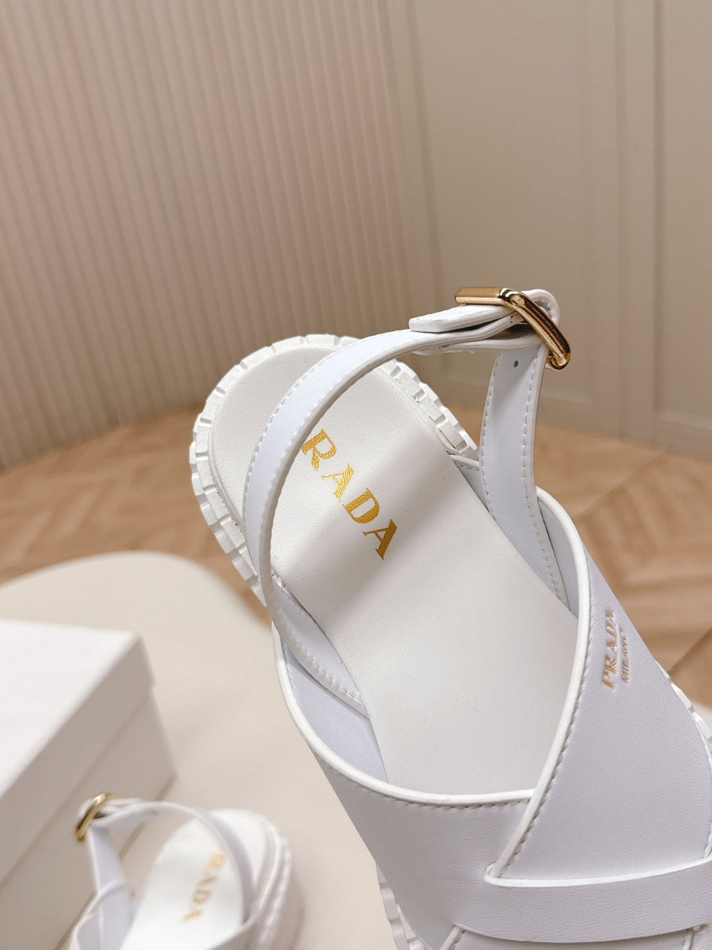 PRADA 25S CRISSCROSS SANLS IN WHITE CALFSKIN