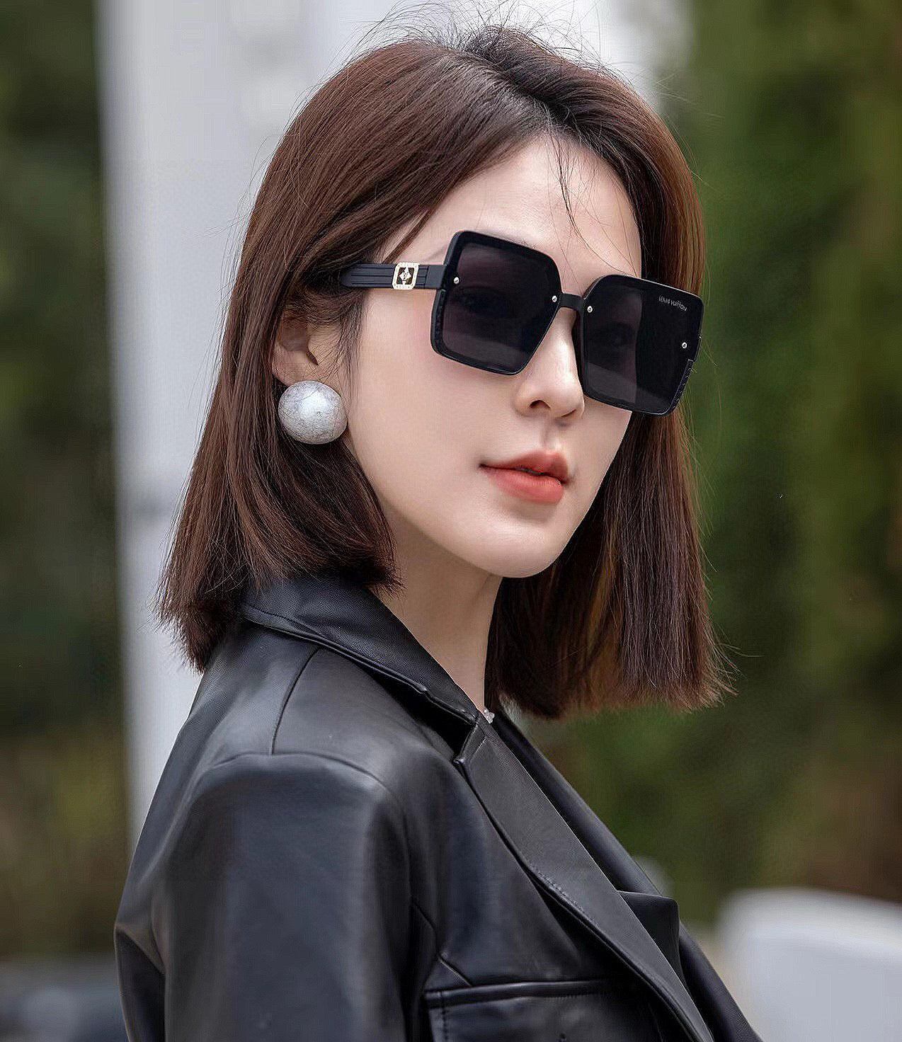 LOUIS VUITTON LARGE SQUARE SUNGLASS L1845 IN ACETATE