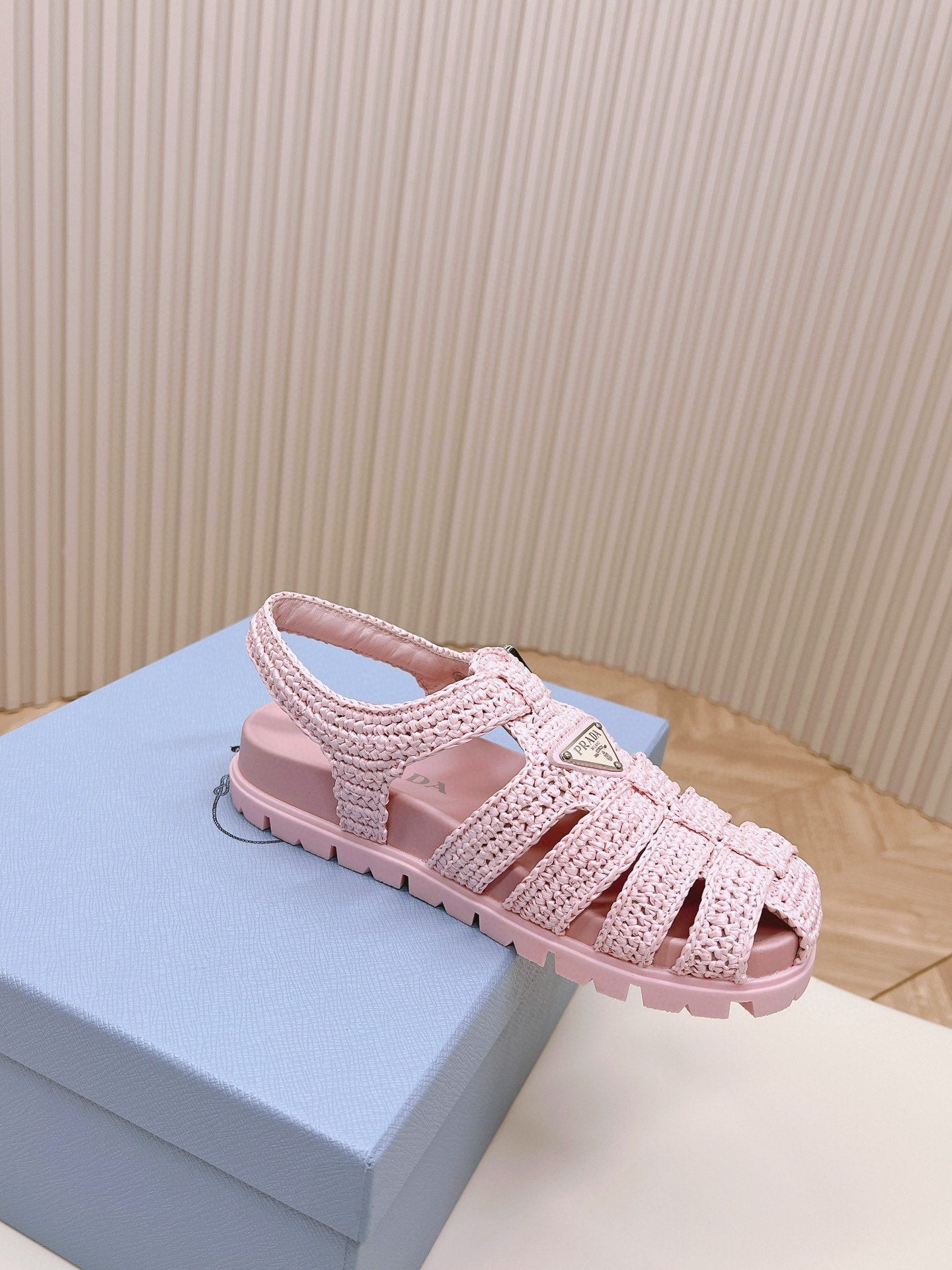 PRADA RUBBER FISHERMAN SANLS LIGHT PINK LAMBSKIN