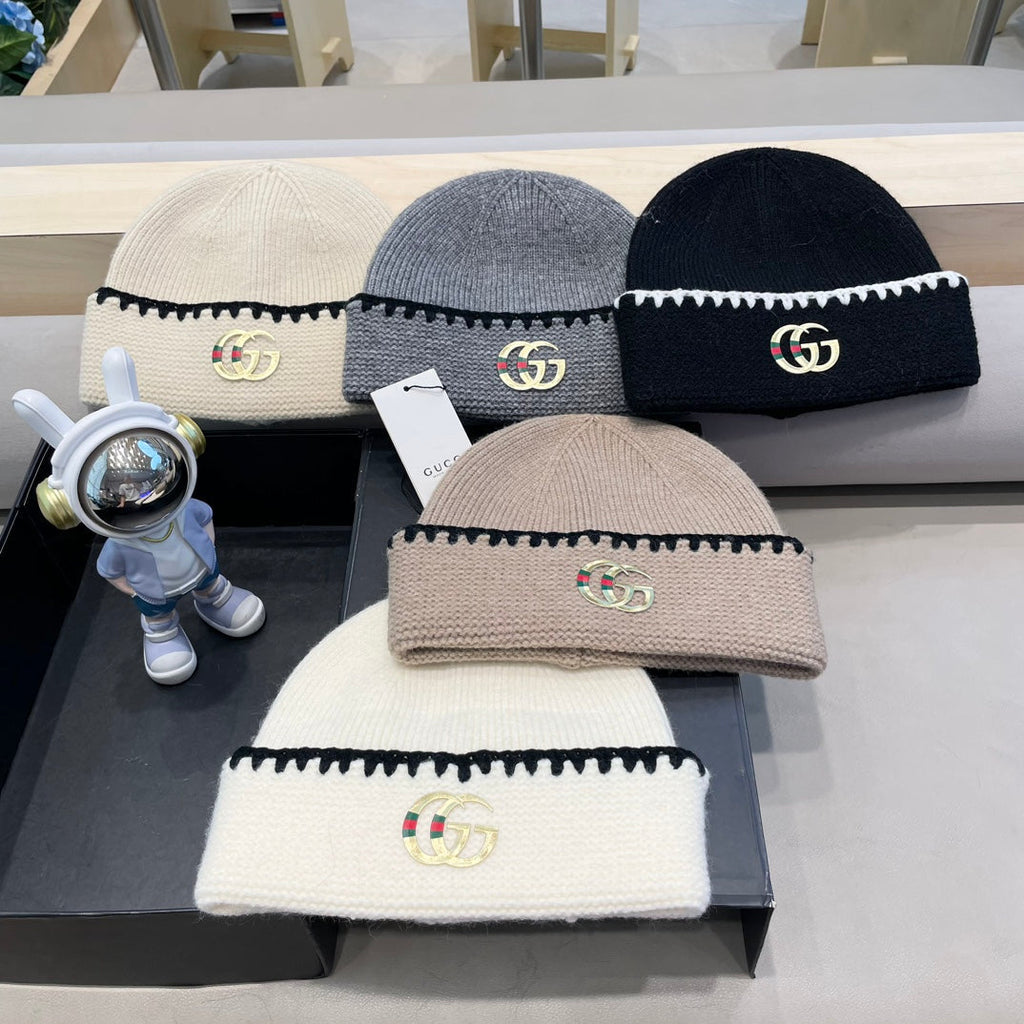 GUCCI BEANIE HAT IN BLACK WOOL 416413