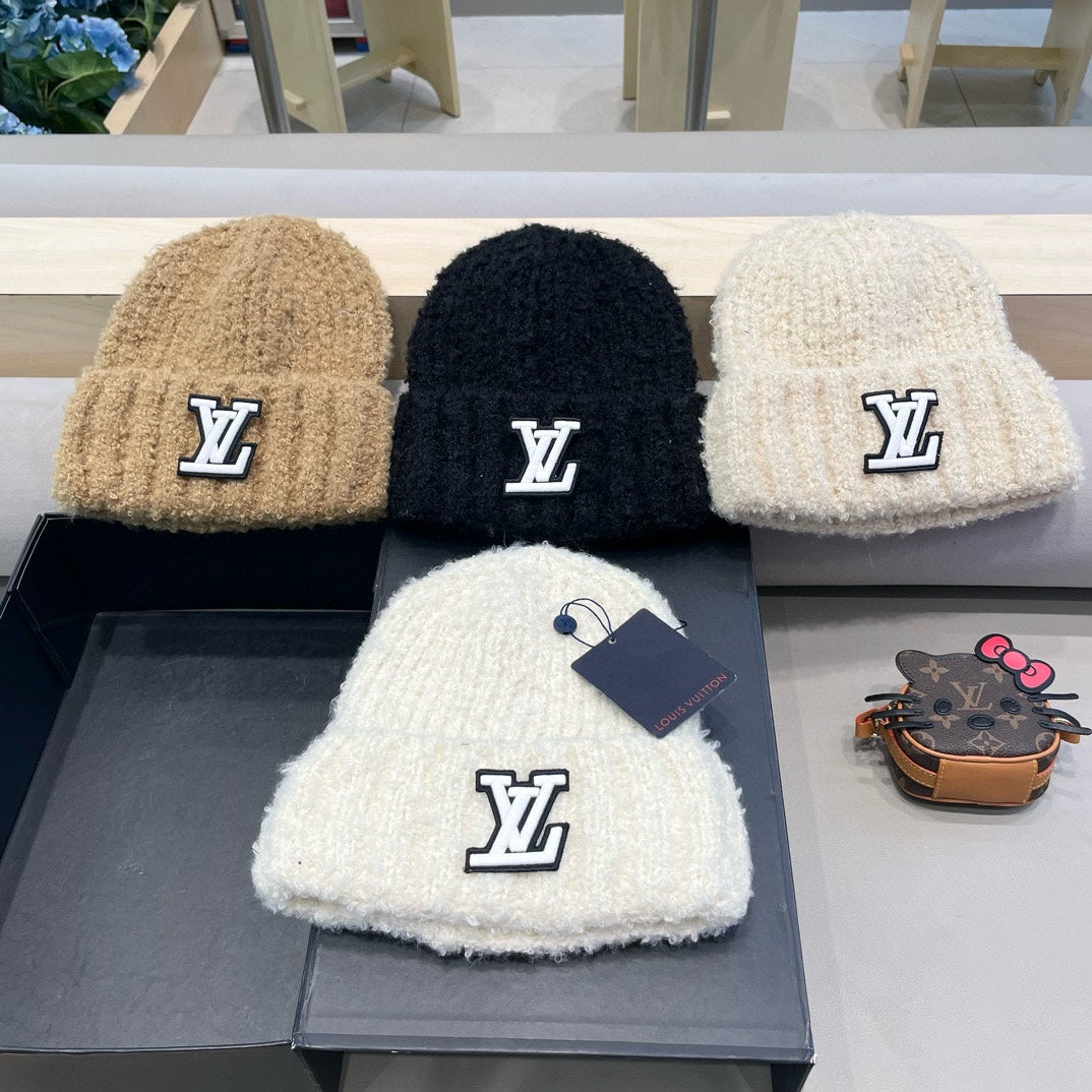 LOUIS VUITTON KNITTED BEANIE HAT IN CAMEL BEIGE WOOL 421266