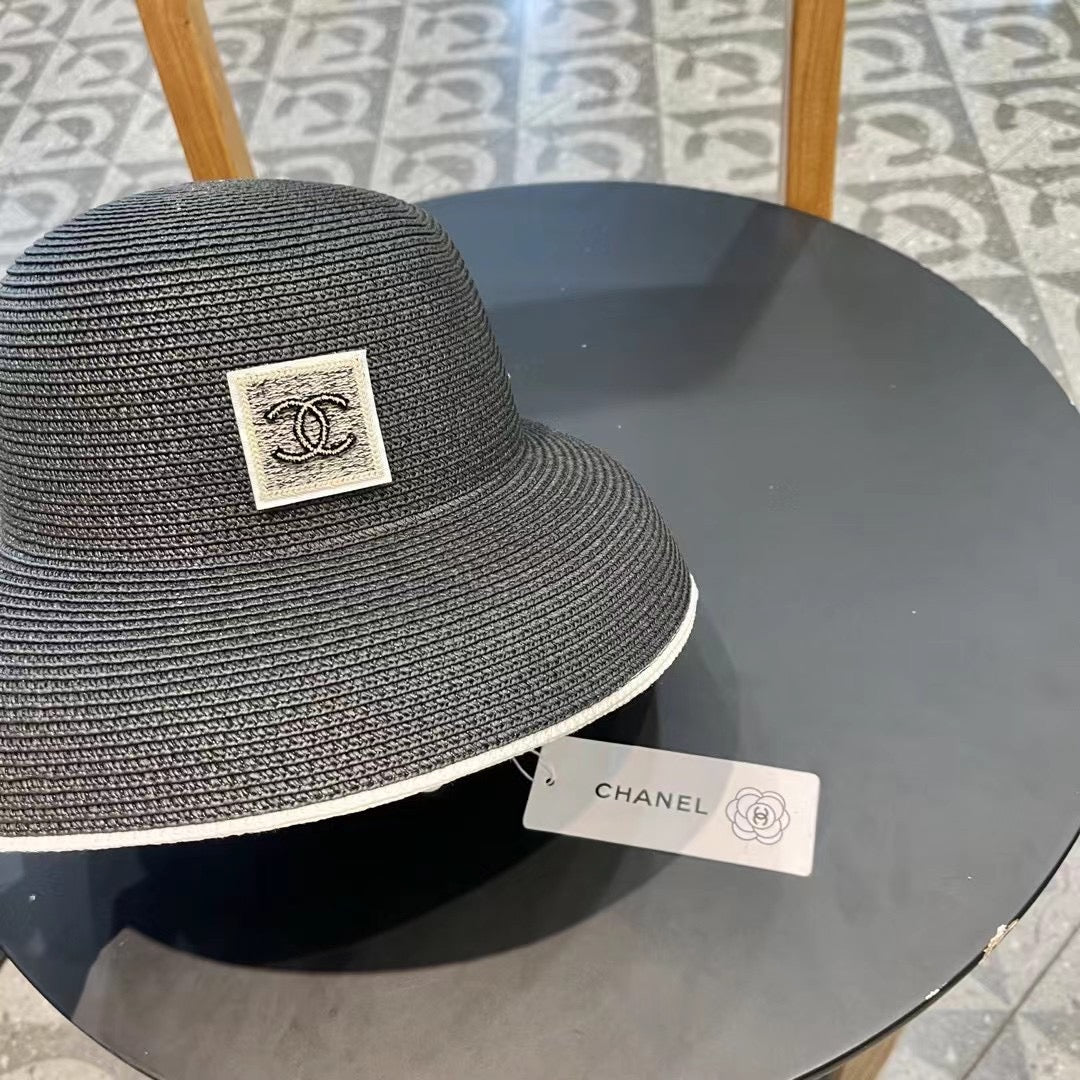 CHANEL STRAW CLOCHE HAT BLACK 672756