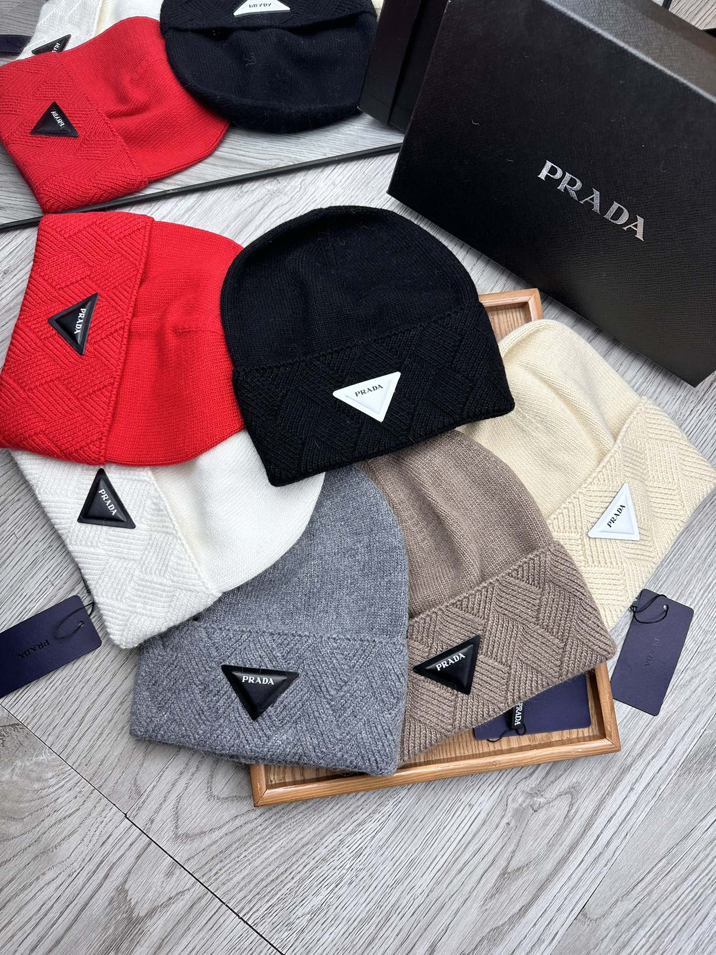 PRADA BEANIE HAT IN BISQUE BEIGE WOOL AND RABBIT FUR 436397