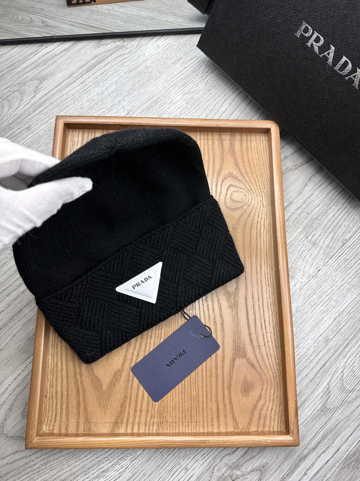 PRADA BEANIE HAT IN BLACK WOOL AND RABBIT FUR 436400