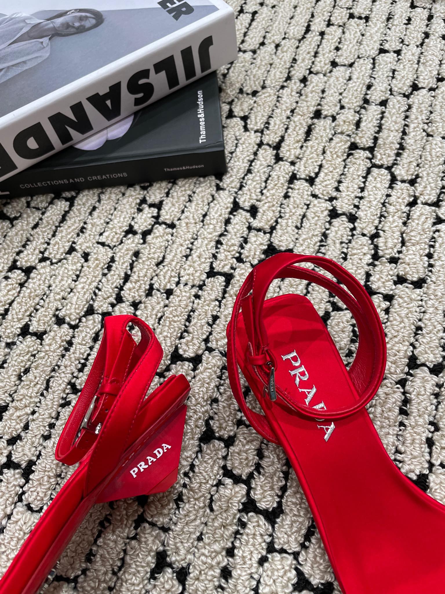 PRADA TRIANGLE HEEL SATIN SANLS CRIMSON