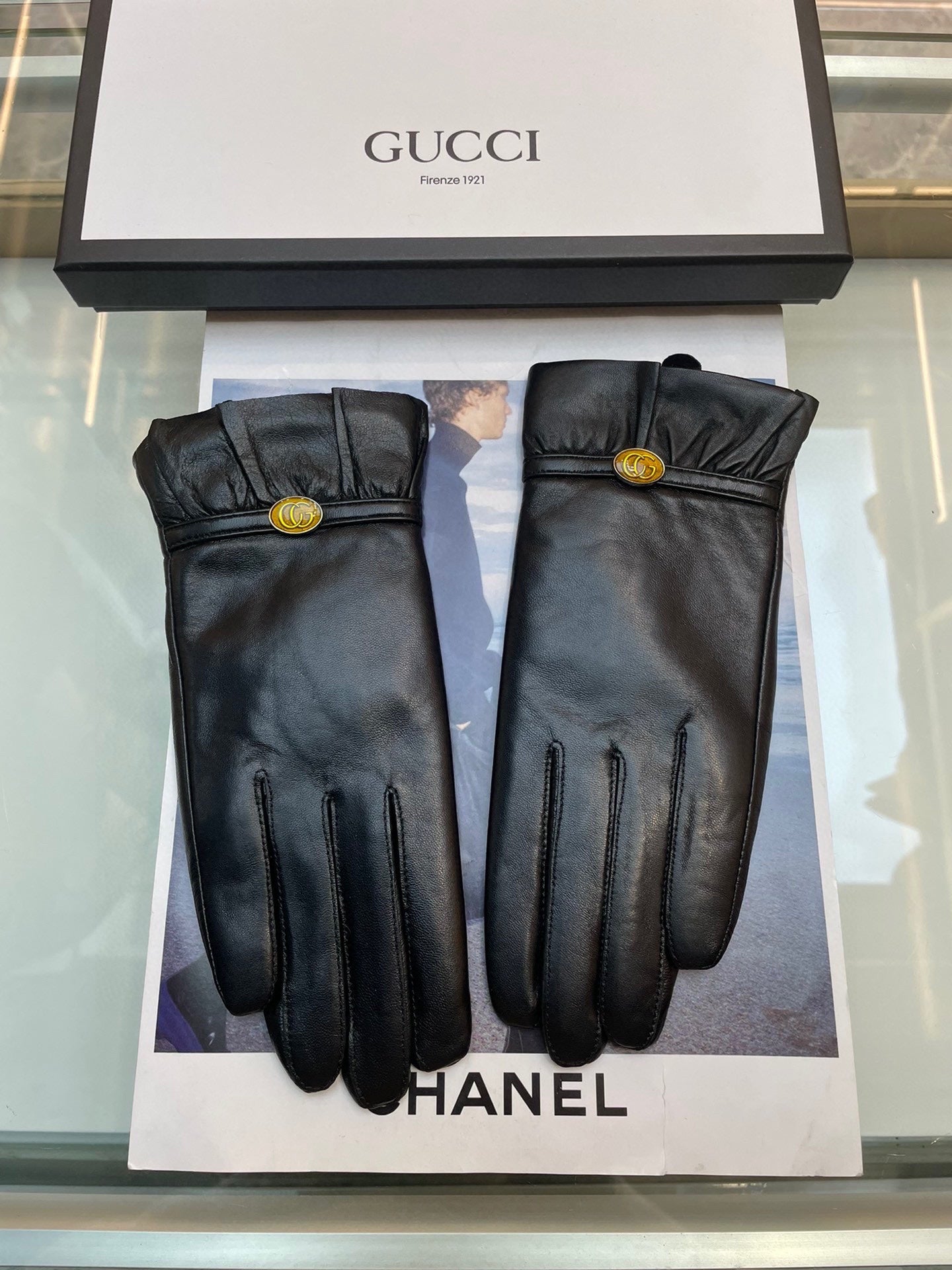 GUCCI GLOVES IN BLACK TOP-GRADE LAMBSKIN 458575