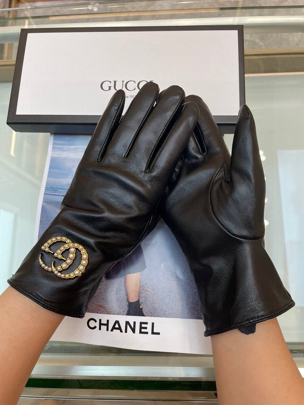 GUCCI GLOVES IN BLACK LAMBSKIN AND FLEECE LINING 465050