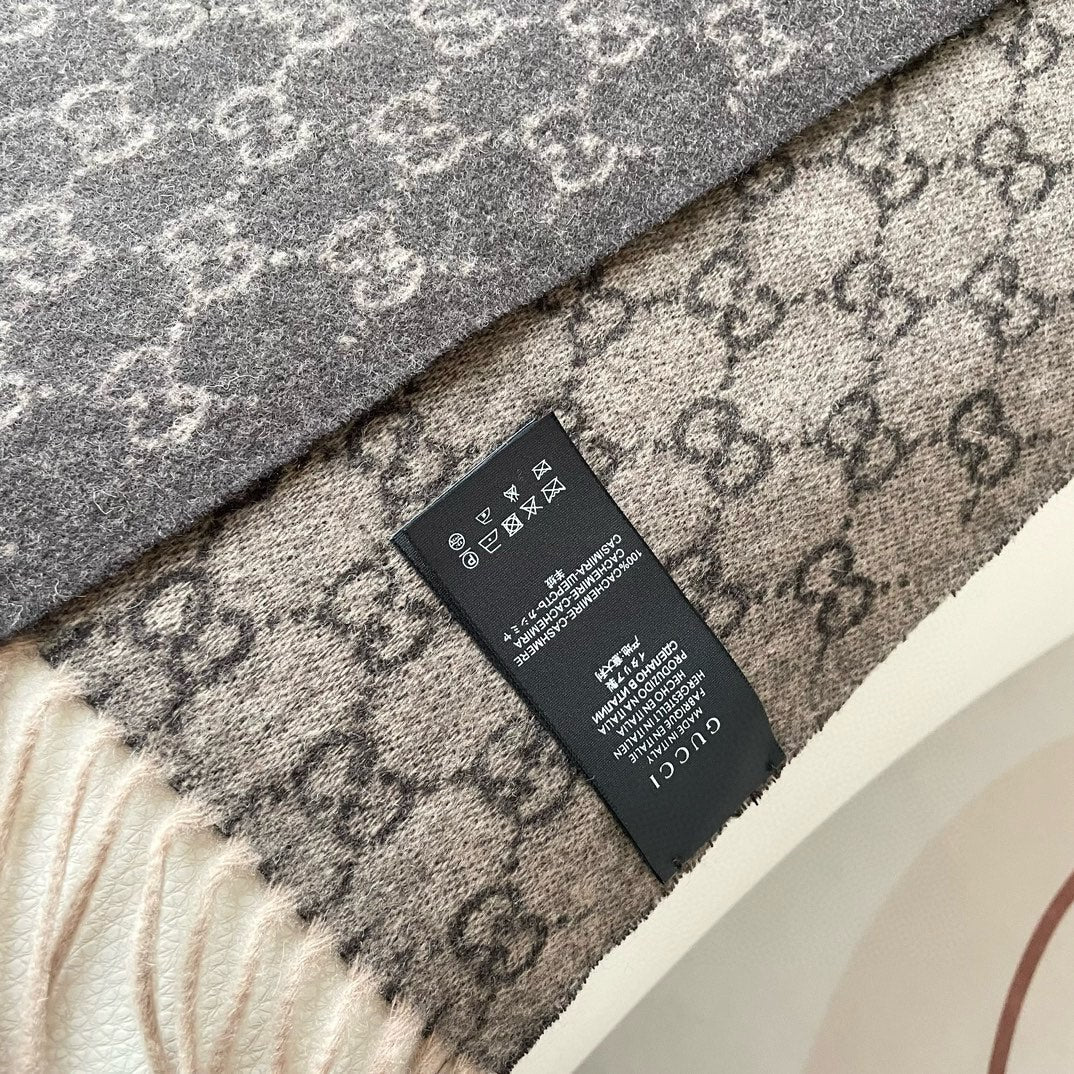 GUCCI SCARF 200 CM IN DARK BROWN MONOGRAM CASHMERE 399765
