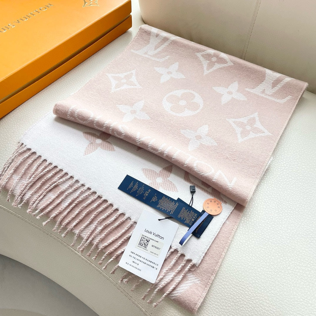 LOUIS VUITTON ESSENTIAL SCARF 186 CM IN BEIGE PINK WOOL 399779