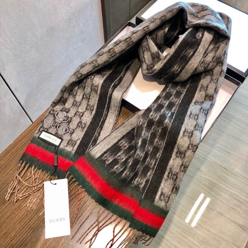 GUCCI SCARF 180 CM IN MONOGRAM MEDIUM BROWN CASHMERE 405327