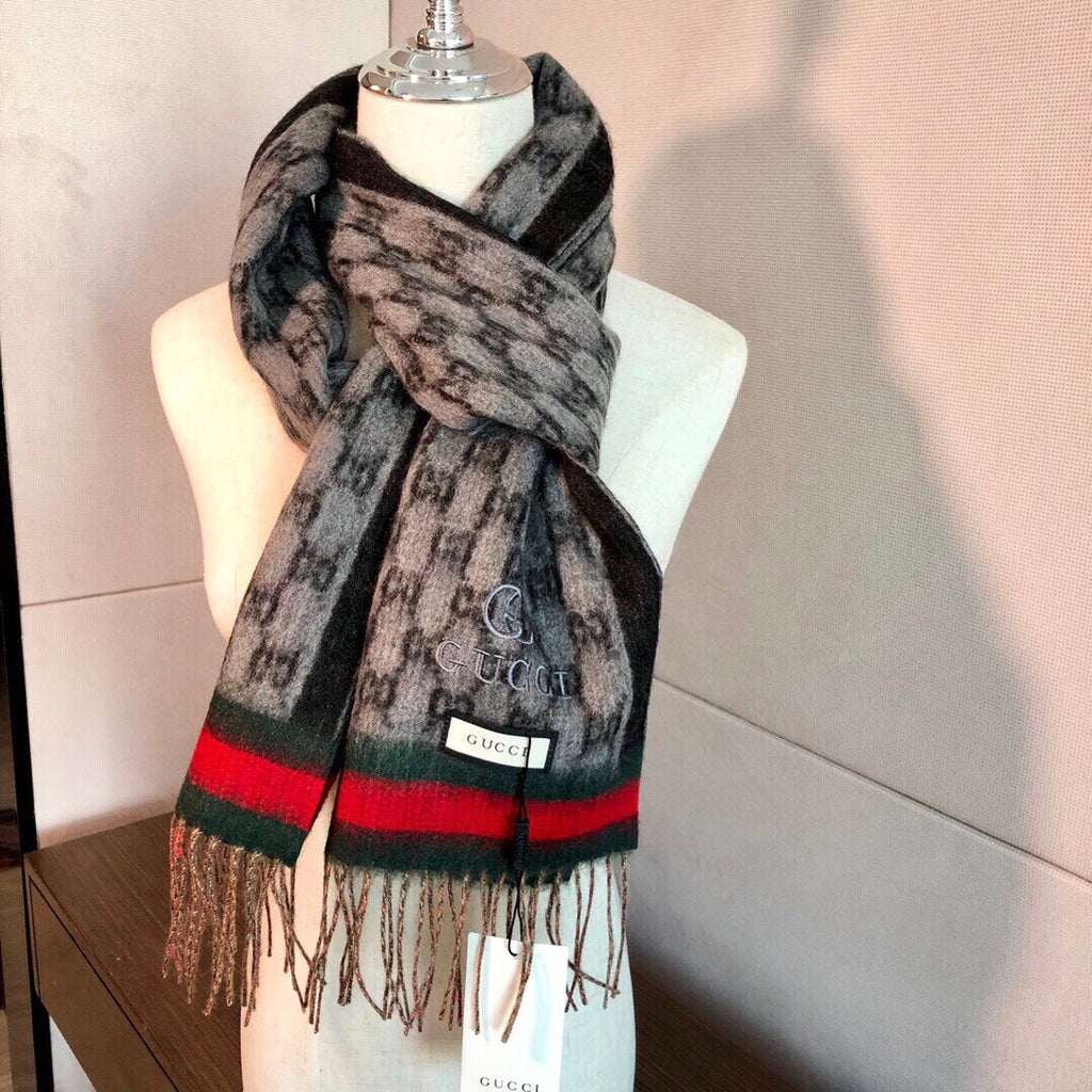 GUCCI SCARF 180 CM IN MONOGRAM MEDIUM BROWN CASHMERE 405327