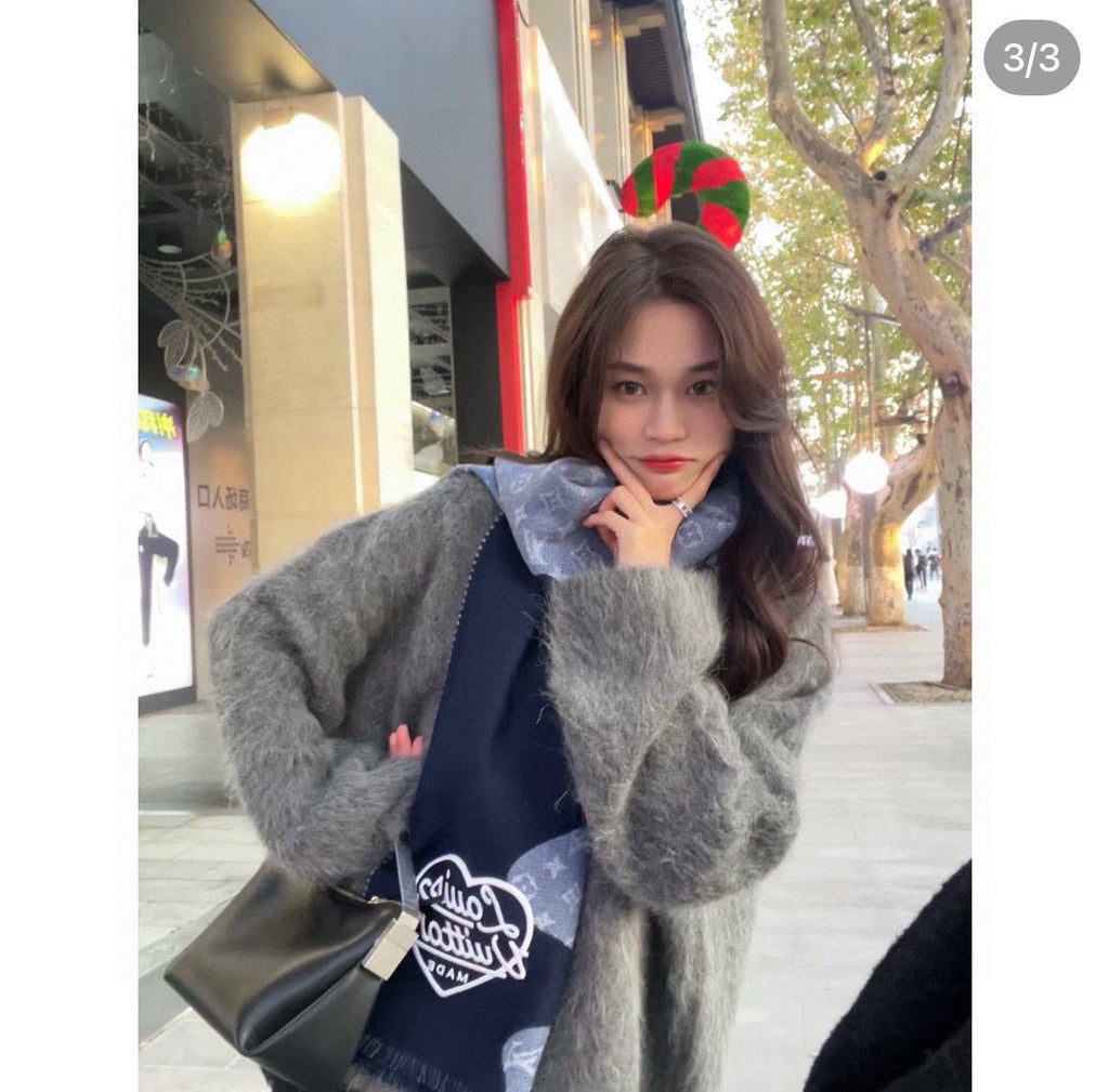 LOUIS VUITTON MONOGRAM DRIP 200 CM IN NAVY BLUE WOOL 391068