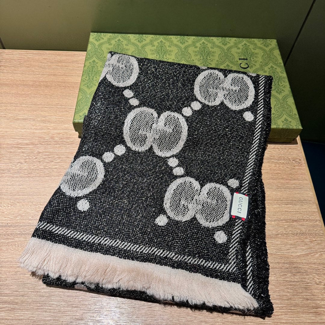 GUCCI SCARF 195 CM IN BLACK AND LIGHT GRAY WOOL LAMÉ JACQUARD 403977