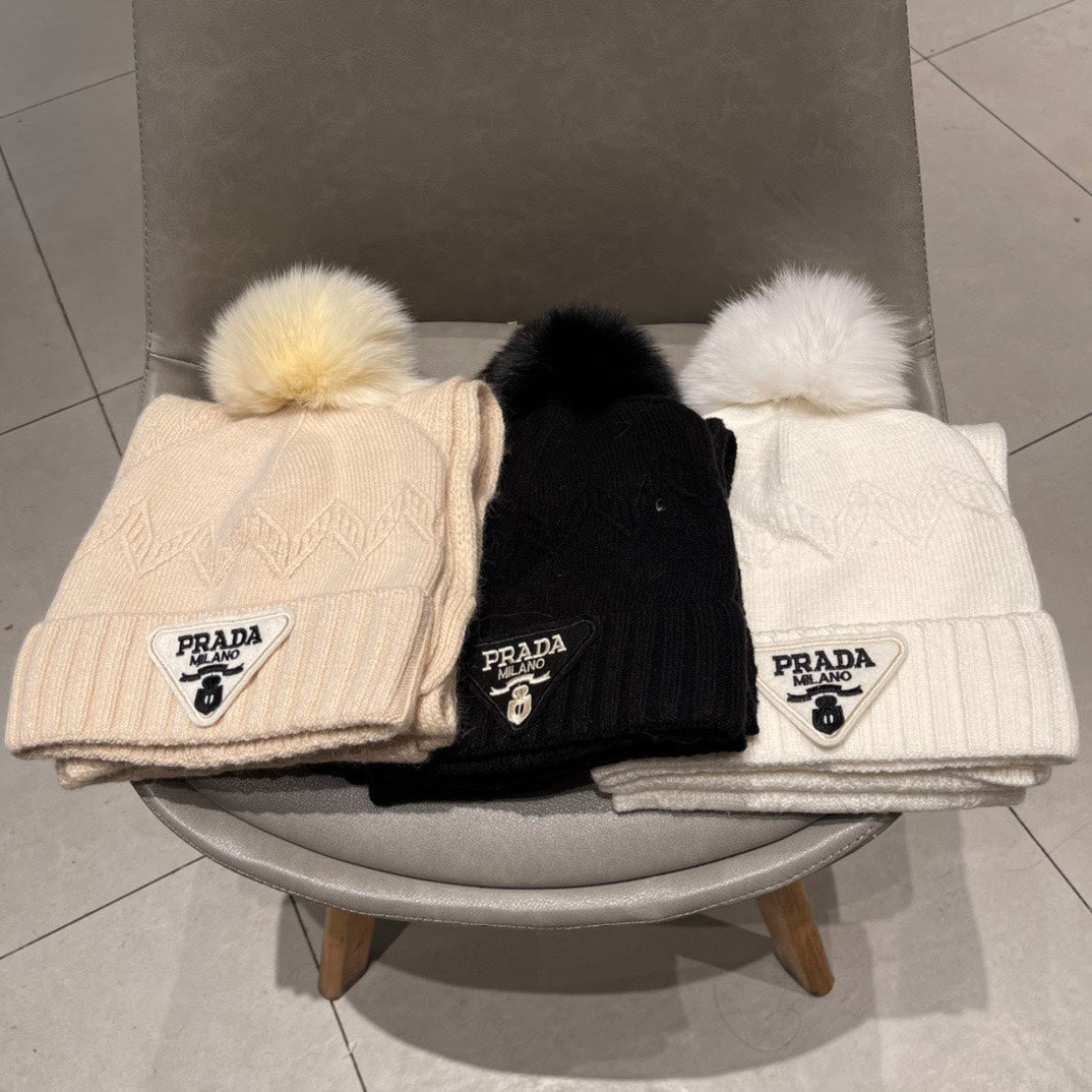 PRADA SET SCARF AND HAT IN BLACK CASHMERE AND RABBIT FUR 433246