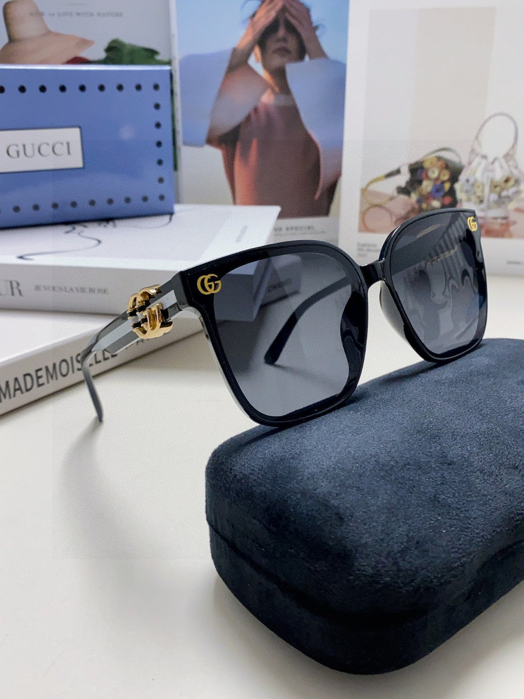 EMBOSSED LOGO BUTTERFLY FRAME SUNGLASSES 576876 IN ACETATE