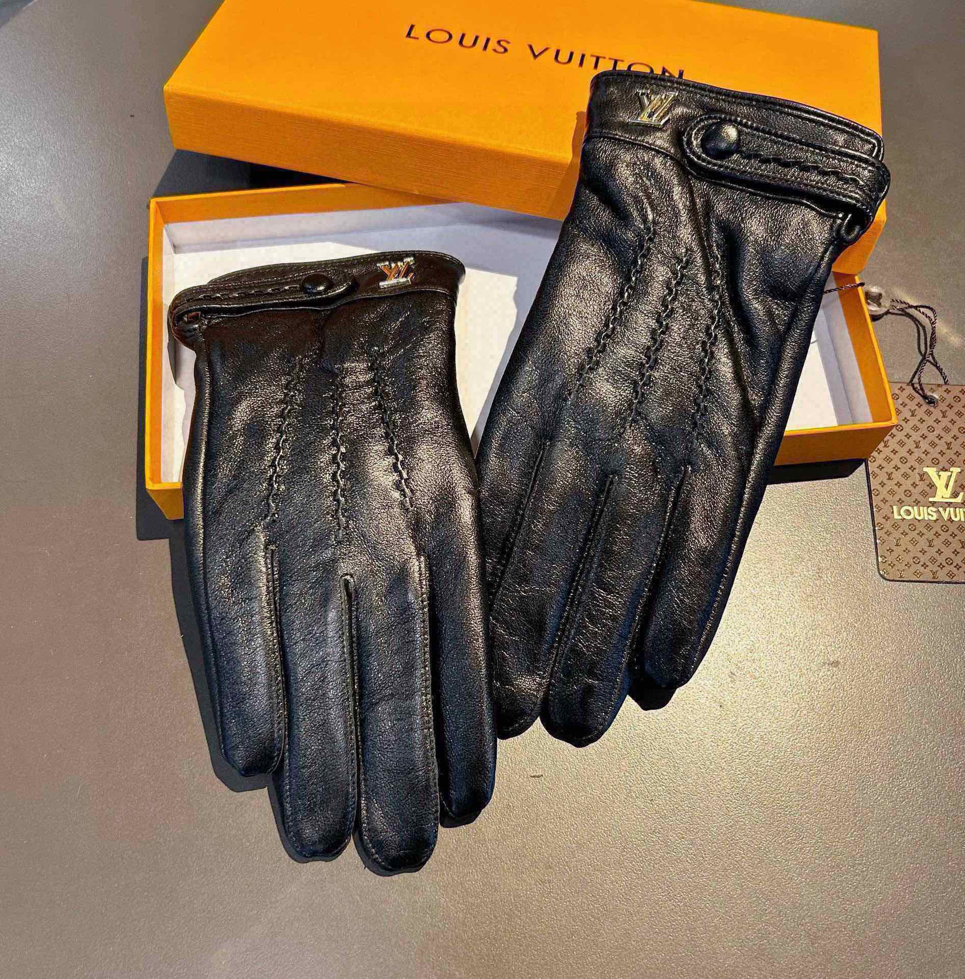 LOUIS VUITTON GLOVES IN BLACK LAMBSKIN 456344