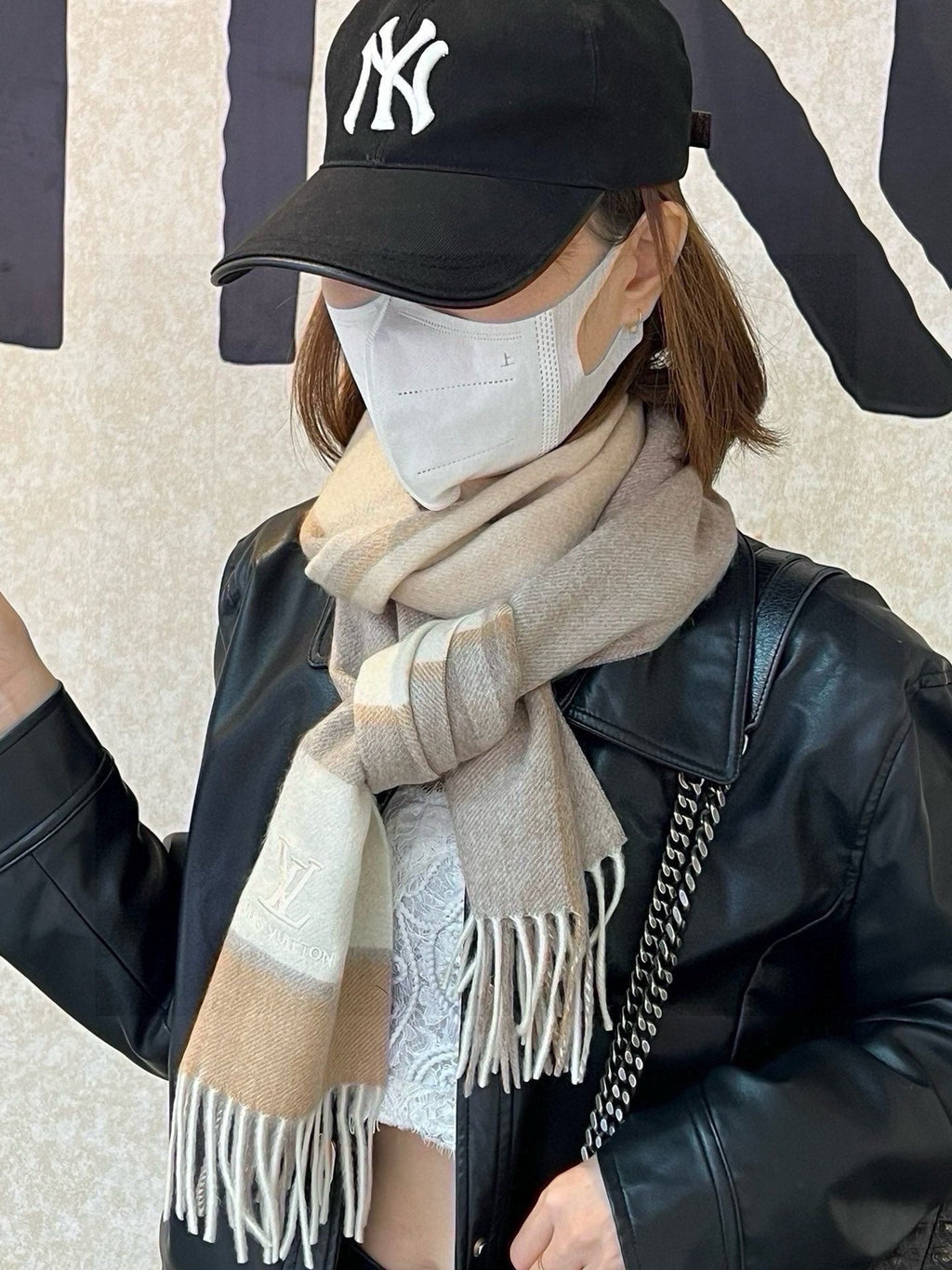 LOUIS VUITTON SCARF 180 CM IN KHAKI BROWN MIX WHITE CASHMERE 399872