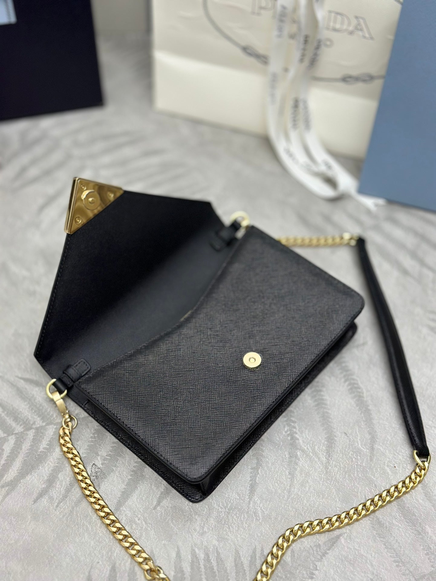 PRADA 25S SAFFIANO SHOULDER BAG 21 IN BLACK CALFSKIN GOLD HARDWARE