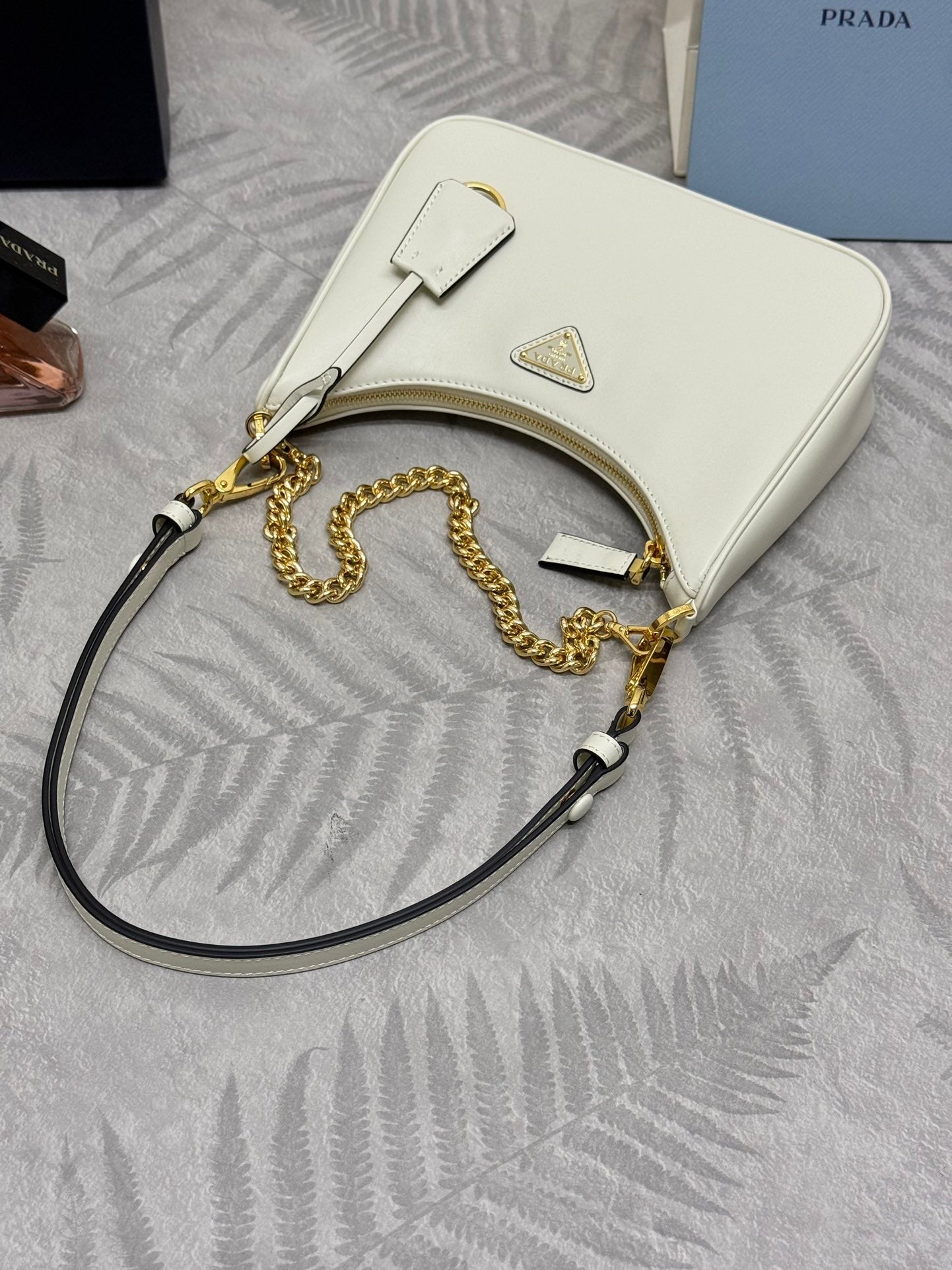 PRADA HOBO BAG 23 IN WHITE NAPPA LAMBSKIN GOLD CHAIN